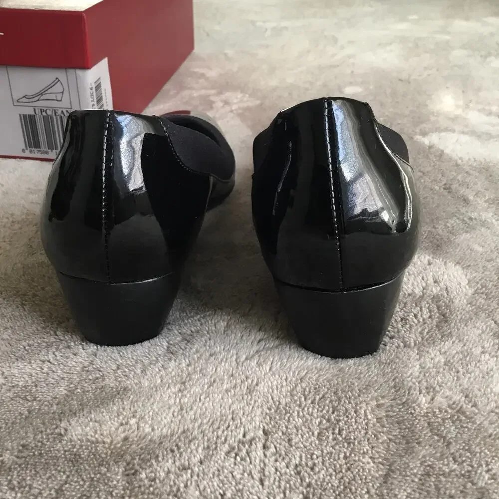 Salvatore Ferragamo Nuria Wedge Black Patent Leather Pumps Size 6 - Picture 6 of 10
